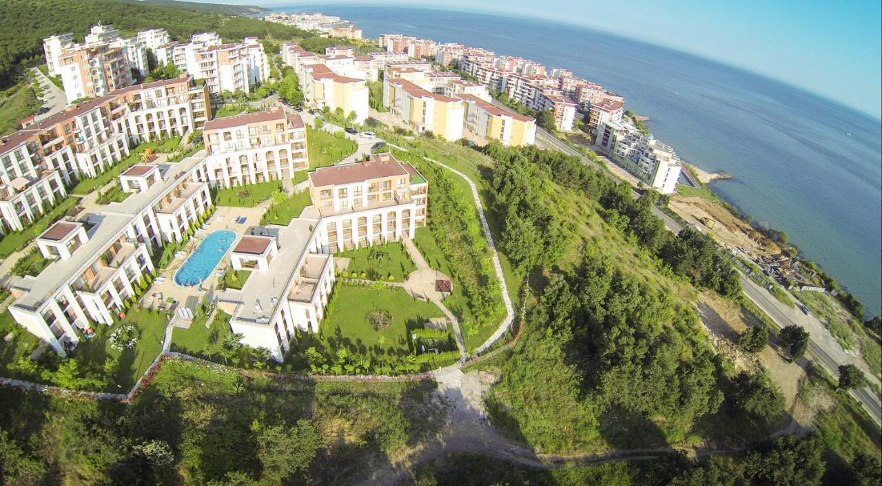 Fort Noks - Menada Apartments Sveti Vlas Ngoại thất bức ảnh