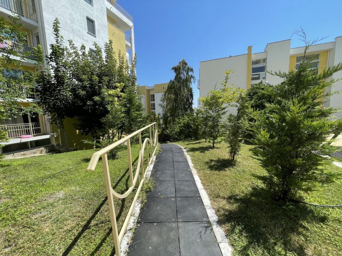 Fort Noks - Menada Apartments Sveti Vlas Ngoại thất bức ảnh