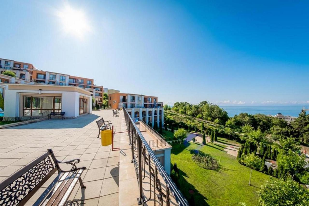 Fort Noks - Menada Apartments Sveti Vlas Ngoại thất bức ảnh