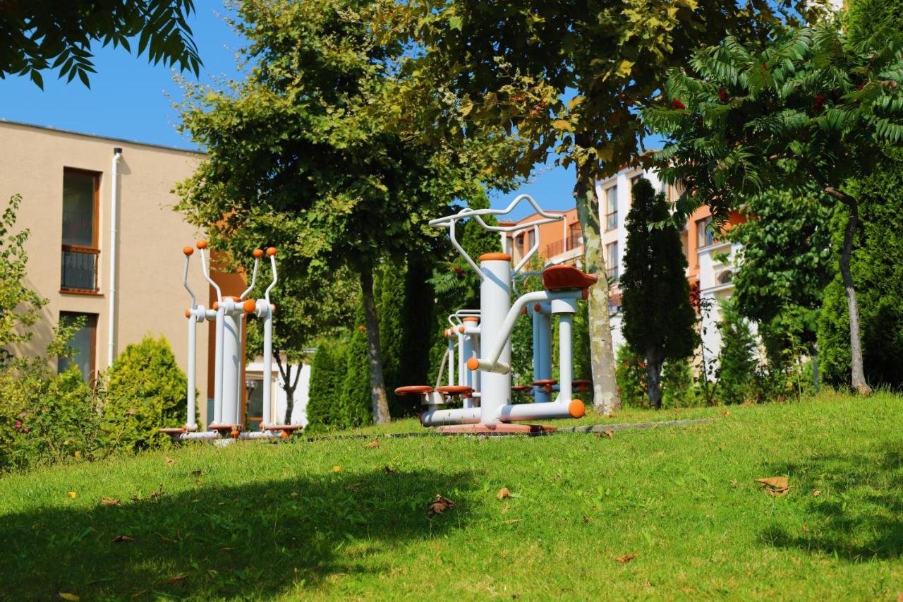 Fort Noks - Menada Apartments Sveti Vlas Ngoại thất bức ảnh