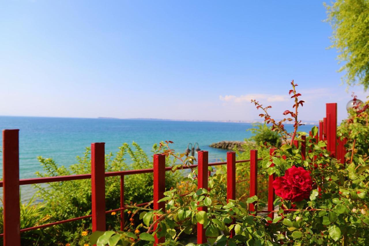 Fort Noks - Menada Apartments Sveti Vlas Ngoại thất bức ảnh