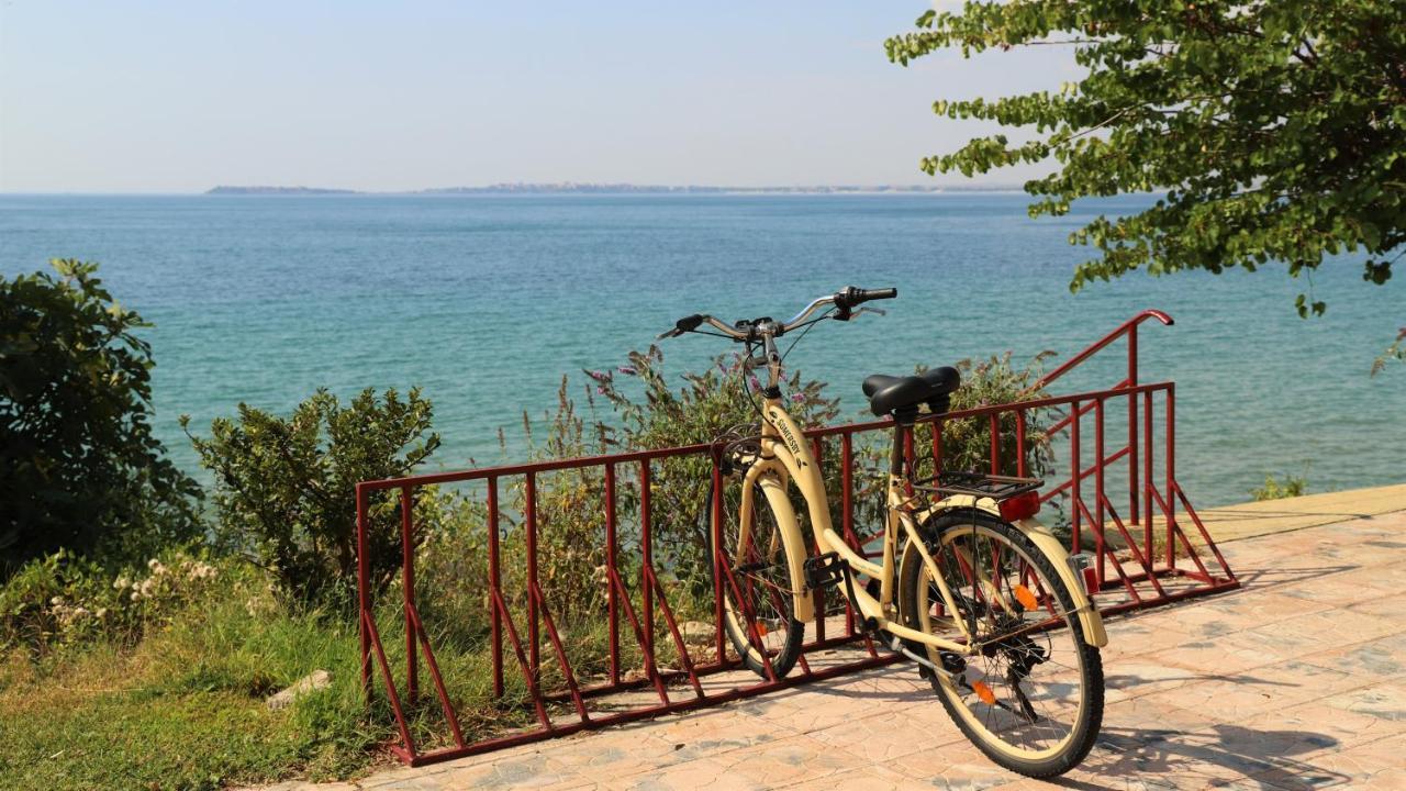 Fort Noks - Menada Apartments Sveti Vlas Ngoại thất bức ảnh